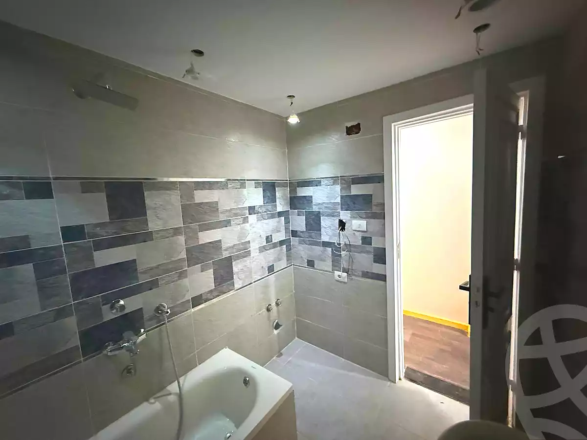 https://aqarmap.com.eg/ar/listing/7227542-for-sale-cairo-helwan-helwan-el-sharkeya-khesro-basha-st