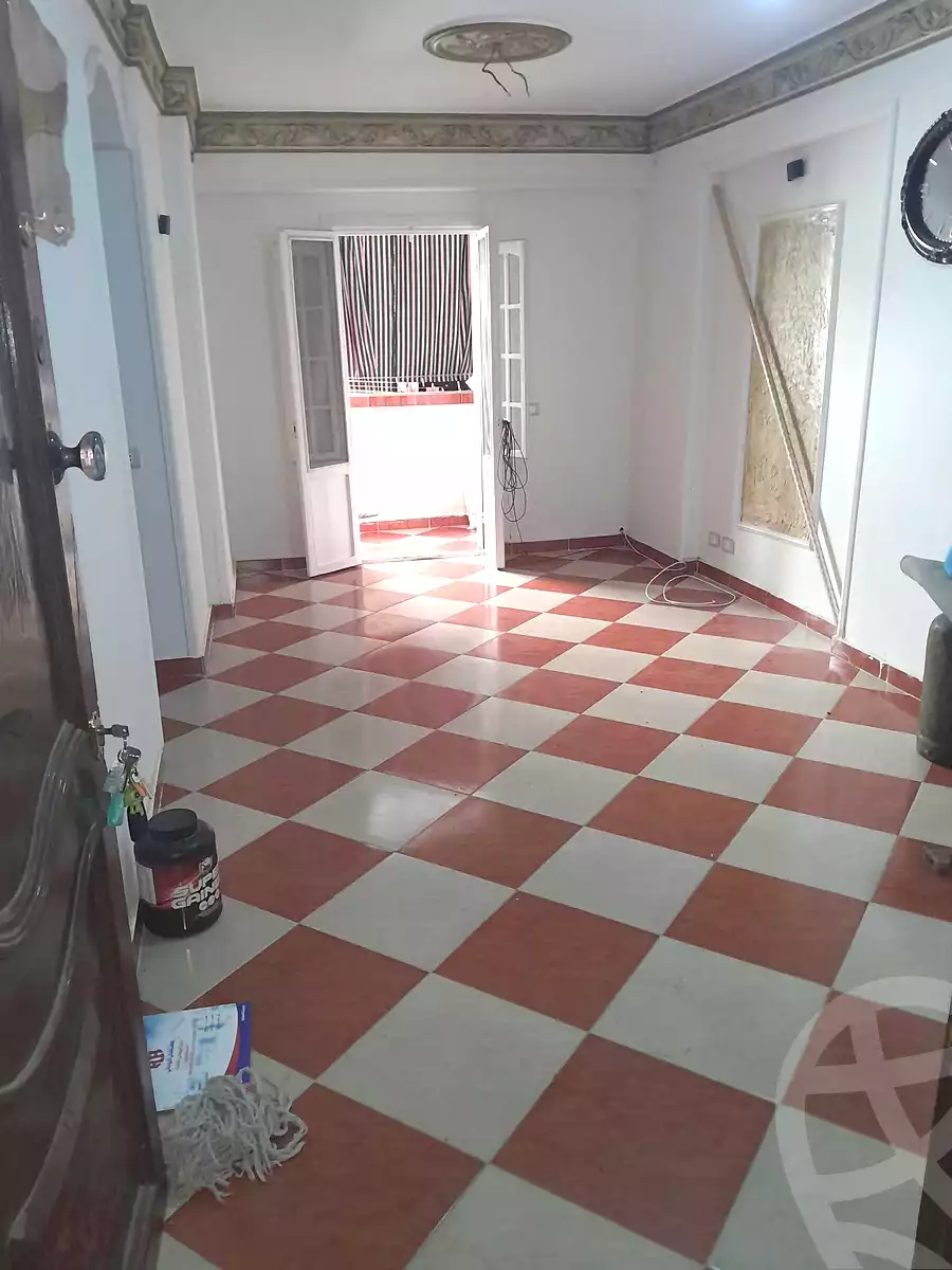https://aqarmap.com.eg/ar/listing/7227615-for-sale-alexandria-moharram-bey-erfan-st