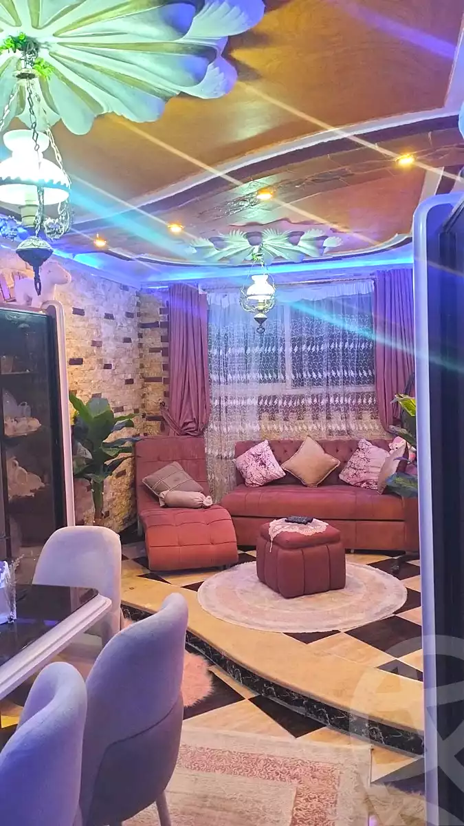 https://aqarmap.com.eg/en/listing/7227624-for-sale-alexandria-al-agamy-el-hanouvel-radwan-st