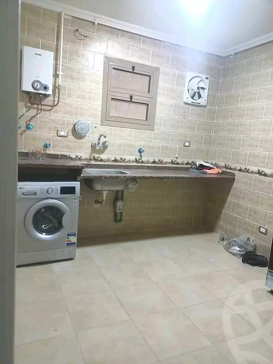 https://aqarmap.com.eg/en/listing/7228329-for-rent-alexandria-al-agamy-el-hanouvel-kasr-al-quiri-st-1