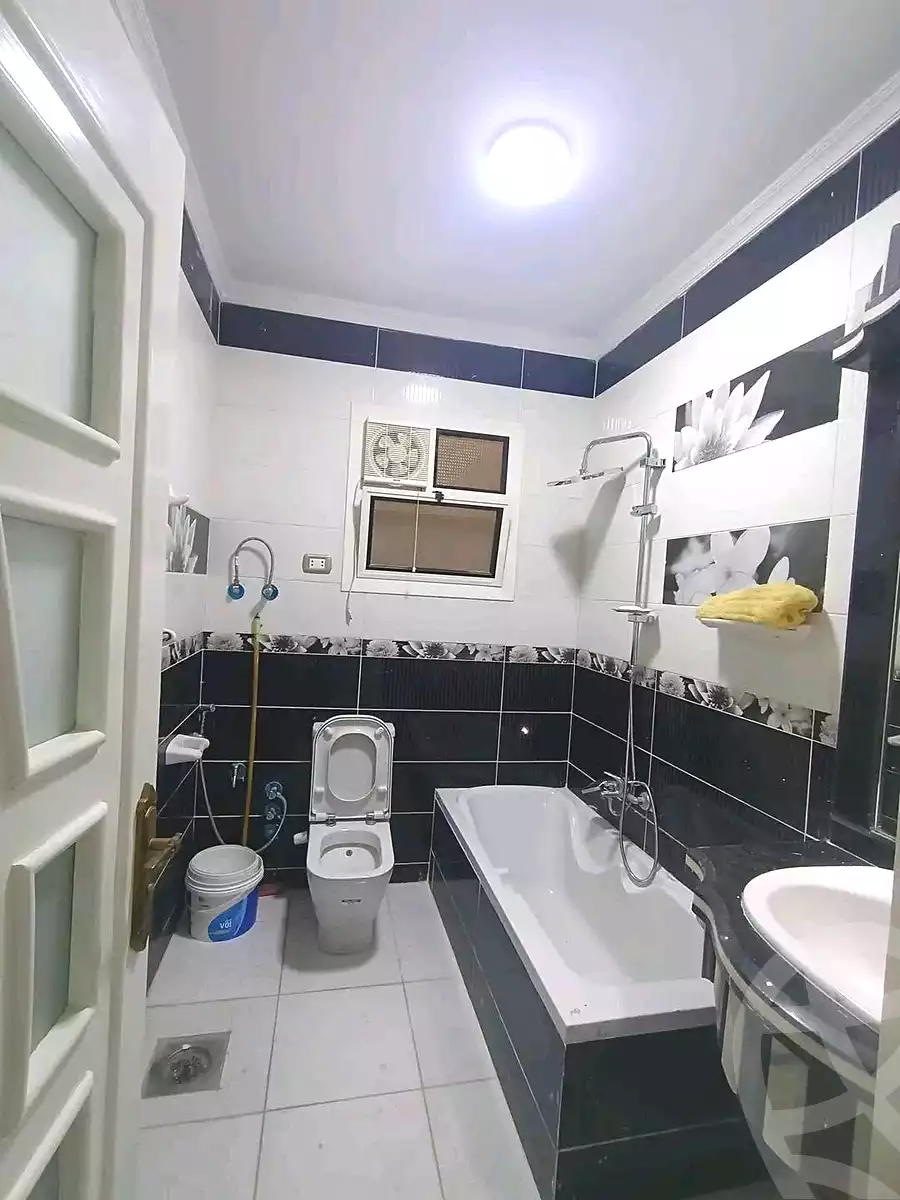 https://aqarmap.com.eg/en/listing/7228329-for-rent-alexandria-al-agamy-el-hanouvel-kasr-al-quiri-st-1