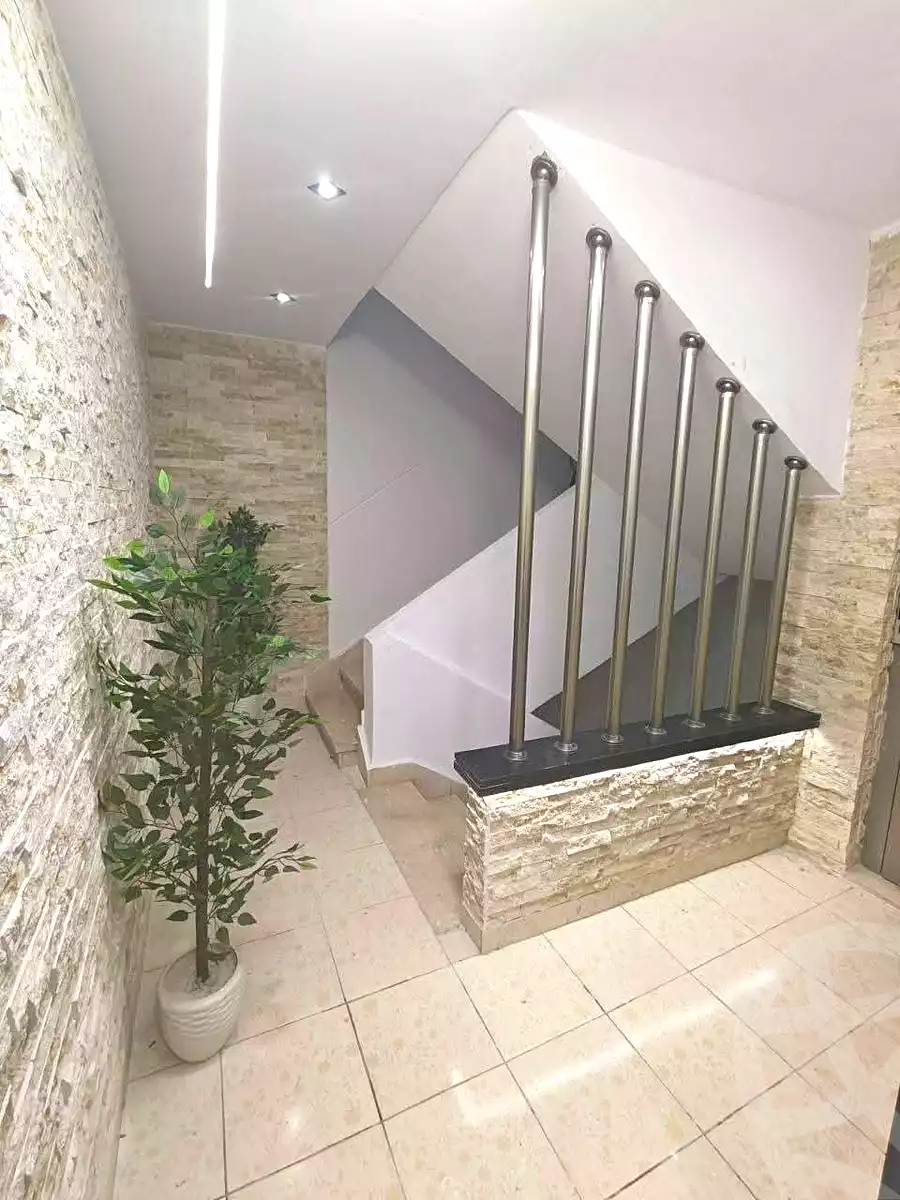 https://aqarmap.com.eg/ar/listing/7228340-for-sale-alexandria-sydy-bshr-sydy-bshr-bhry-mahmoud-sedki-st