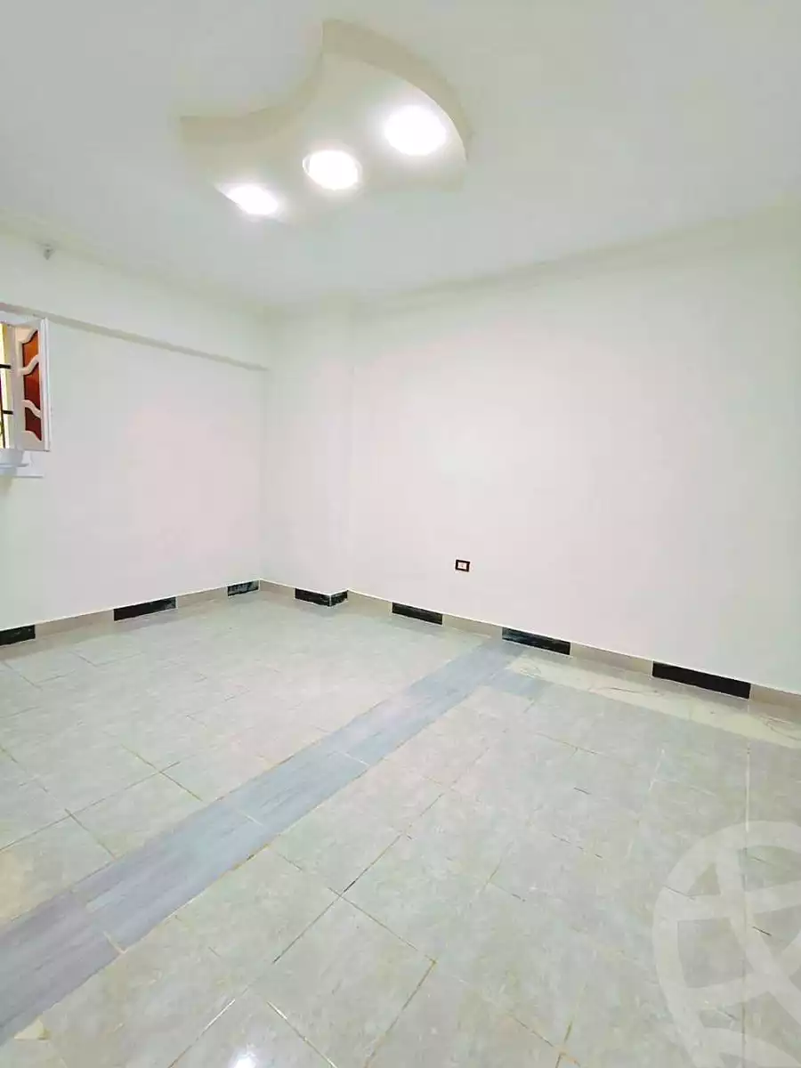 https://aqarmap.com.eg/ar/listing/7228413-for-sale-alexandria-al-agamy-shataa-el-nakheel