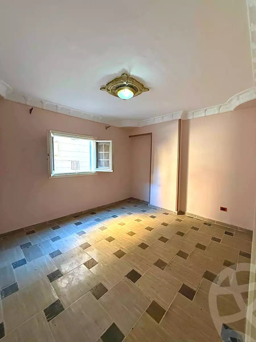 https://aqarmap.com.eg/en/listing/7228464-for-sale-alexandria-el-mandara-shr-jml-bd-lnsr
