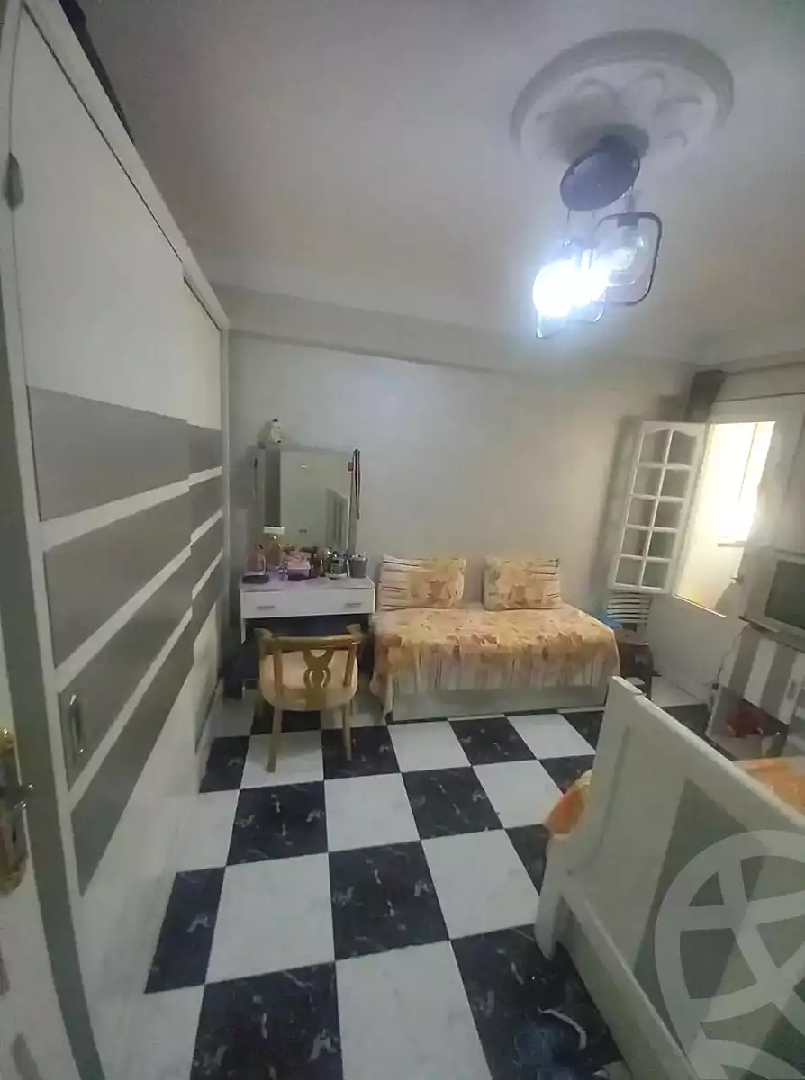 https://aqarmap.com.eg/ar/listing/7228548-for-sale-alexandria-alhadara-new-el-hadra