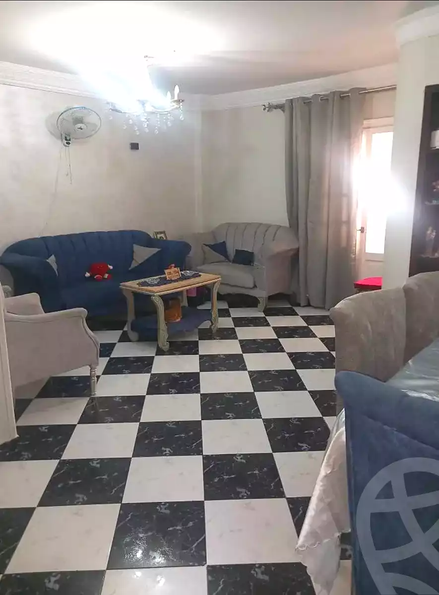 https://aqarmap.com.eg/ar/listing/7228548-for-sale-alexandria-alhadara-new-el-hadra
