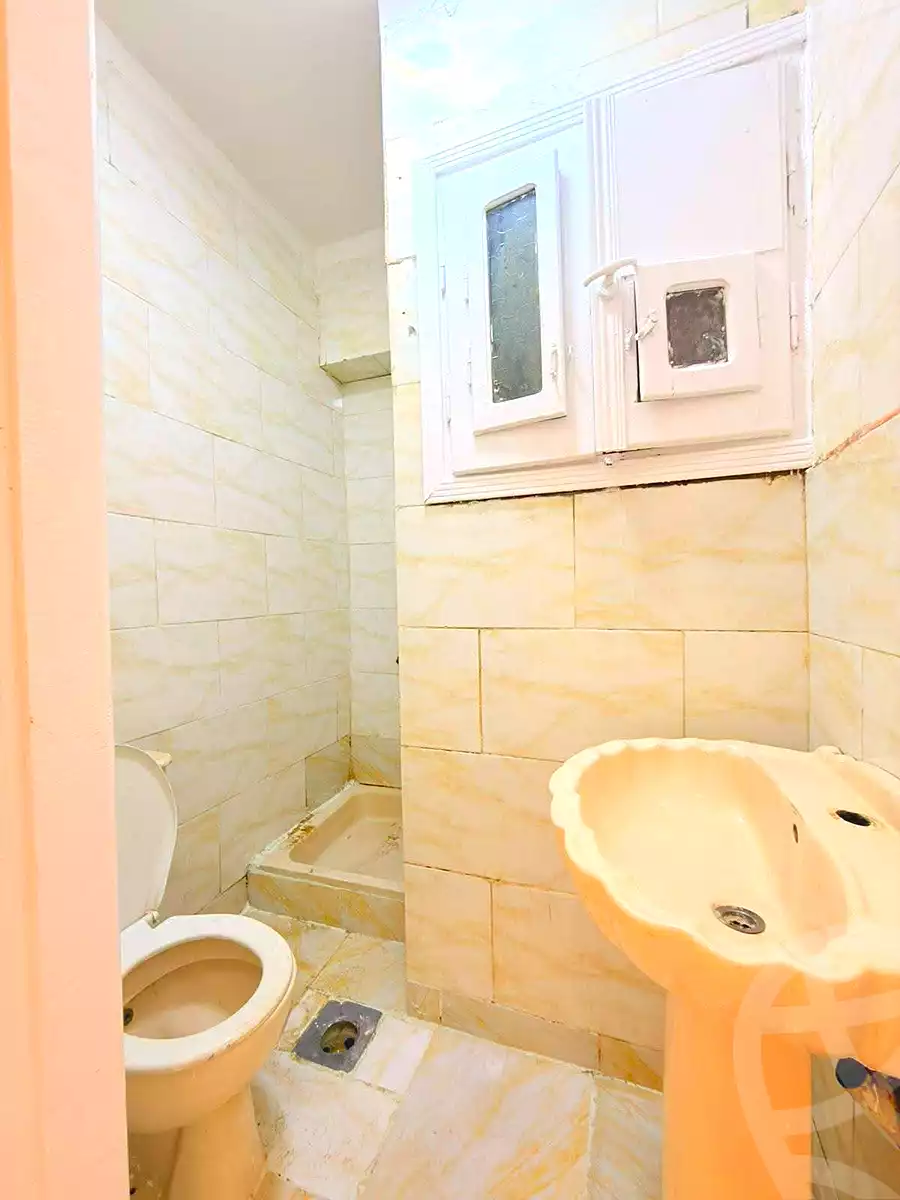 https://aqarmap.com.eg/en/listing/7228817-for-sale-alexandria-al-agamy-shataa-el-nakheel