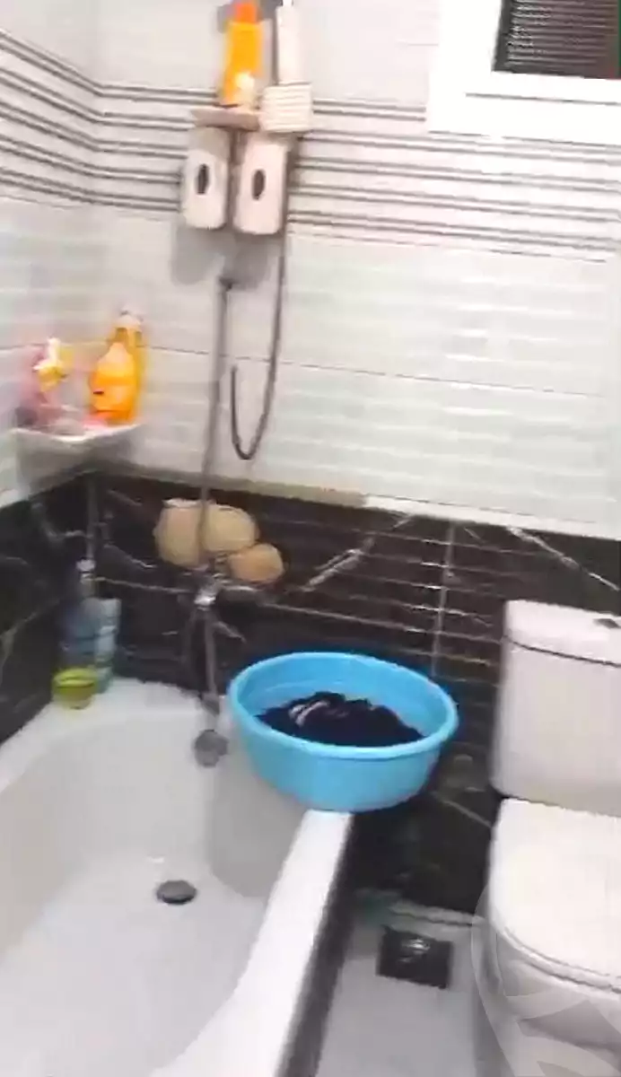 https://aqarmap.com.eg/ar/listing/7228871-for-rent-cairo-ain-shams-ahmed-esmat-st
