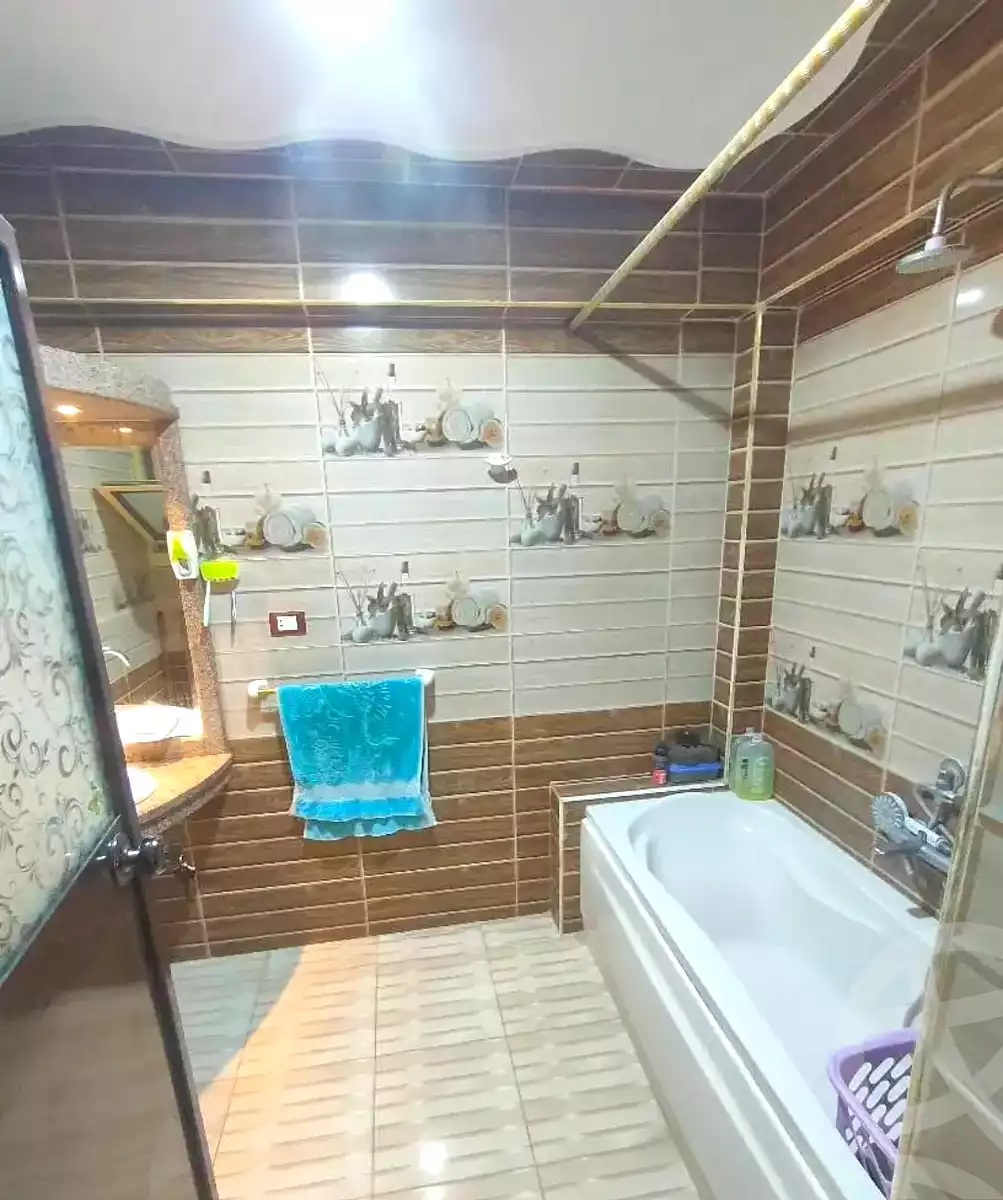 https://aqarmap.com.eg/ar/listing/7228889-for-sale-alexandria-lsywf-el-falki