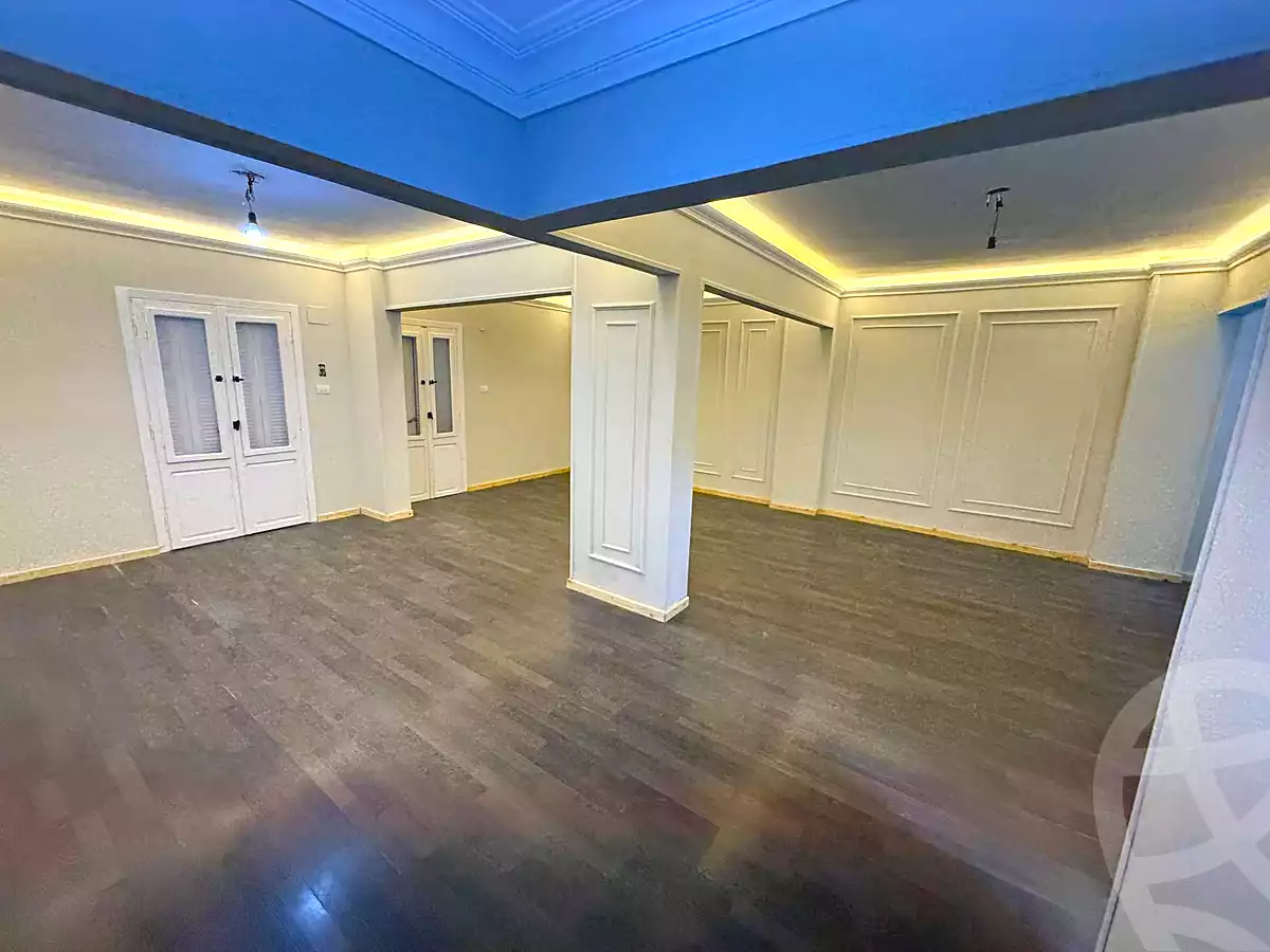 https://aqarmap.com.eg/en/listing/7229542-for-sale-cairo-helwan-azam-mosque-st