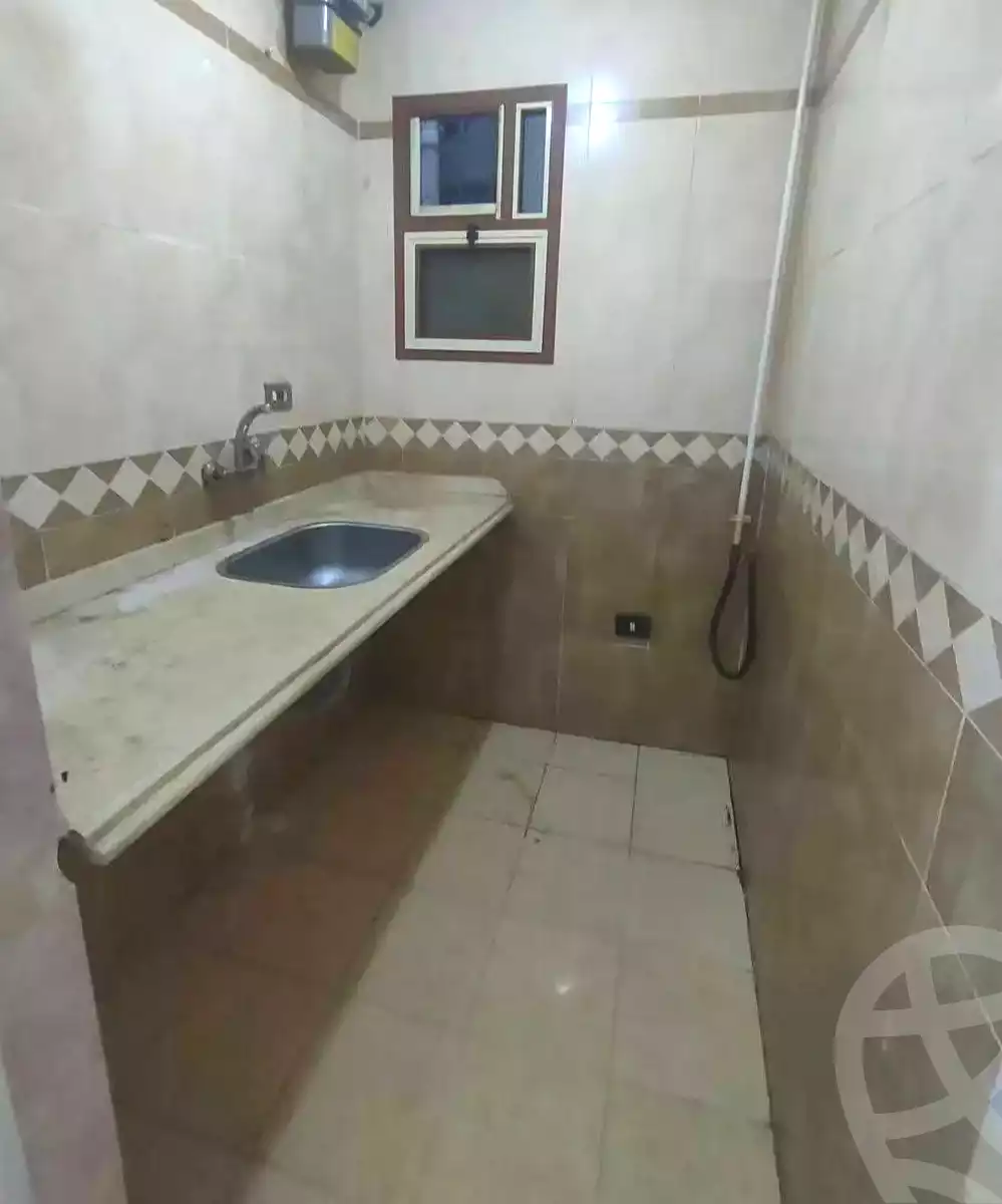 https://aqarmap.com.eg/en/listing/7229972-for-sale-alexandria-lsywf-el-falki
