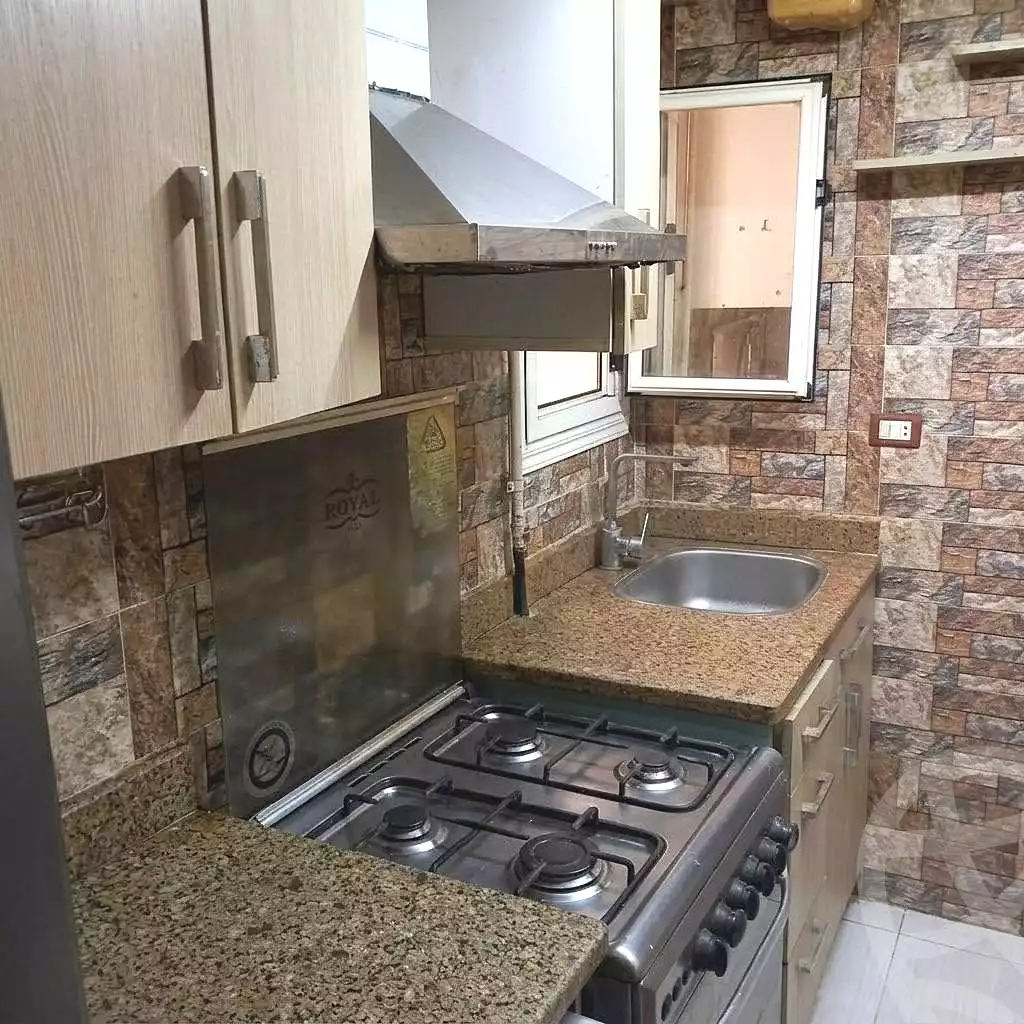 https://aqarmap.com.eg/ar/listing/7230094-for-sale-alexandria-sydy-bshr-sydy-bshr-bhry-shr-mhmwd-l-yswy