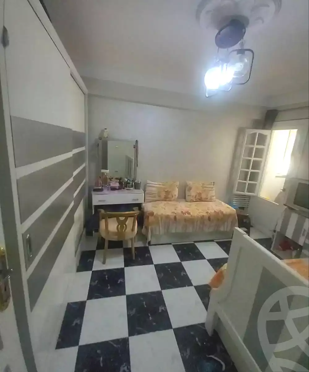 https://aqarmap.com.eg/ar/listing/7230219-for-sale-alexandria-alhadara-new-el-hadra