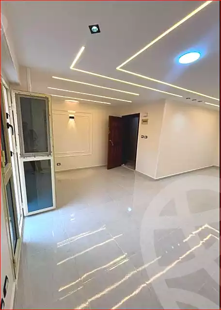 https://aqarmap.com.eg/ar/listing/7230610-for-sale-alexandria-sydy-bshr-sydy-bshr-bhry-amr-el-nogomy-st