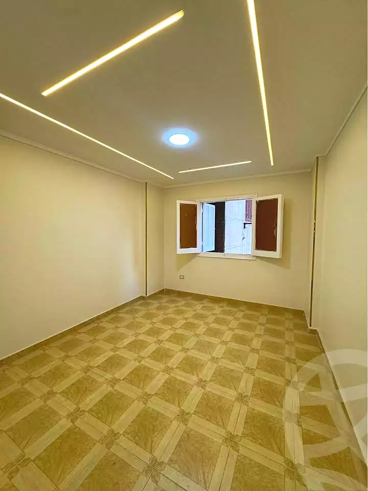 https://aqarmap.com.eg/ar/listing/7230684-for-sale-alexandria-sydy-bshr-sydy-bshr-bhry-shr-mhmwd-l-yswy