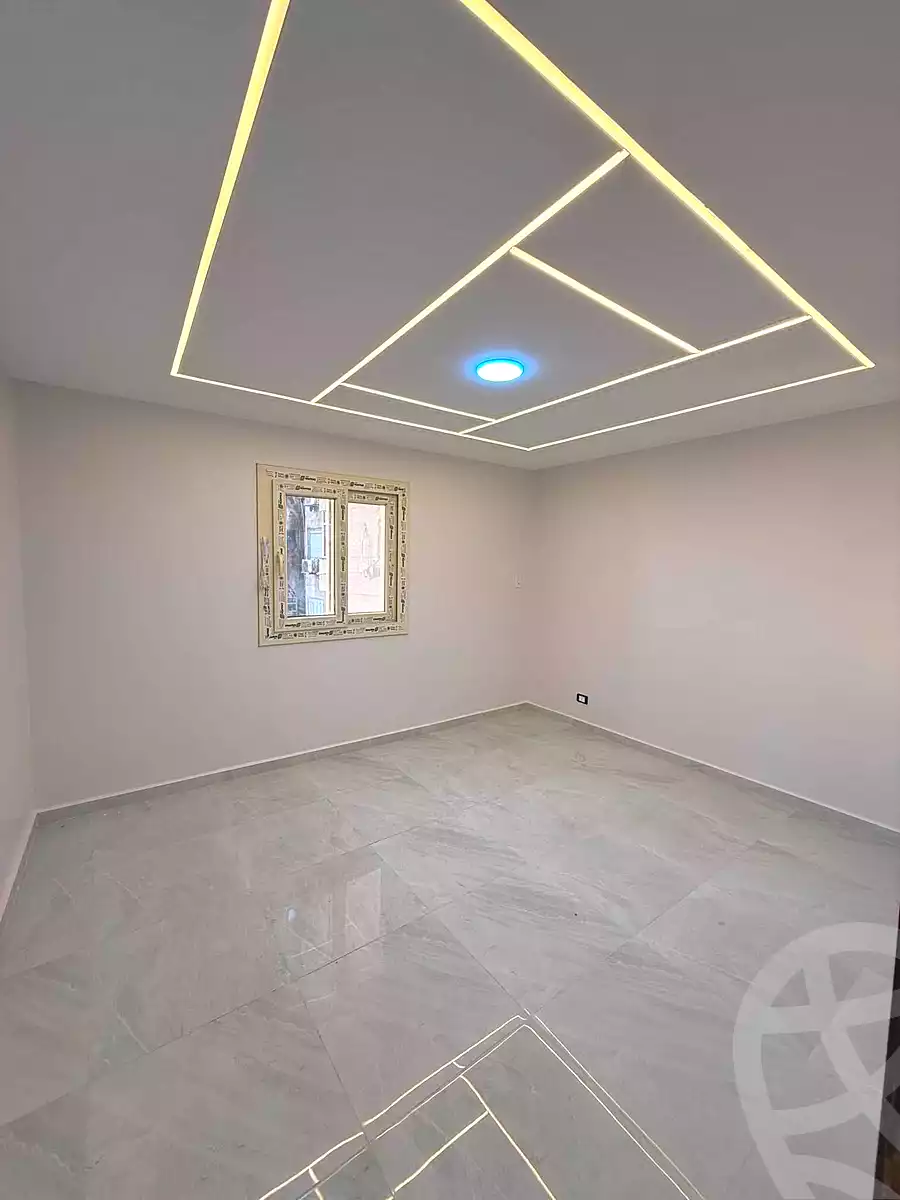 https://aqarmap.com.eg/ar/listing/7231043-for-sale-alexandria-sydy-bshr-sydy-bshr-bhry