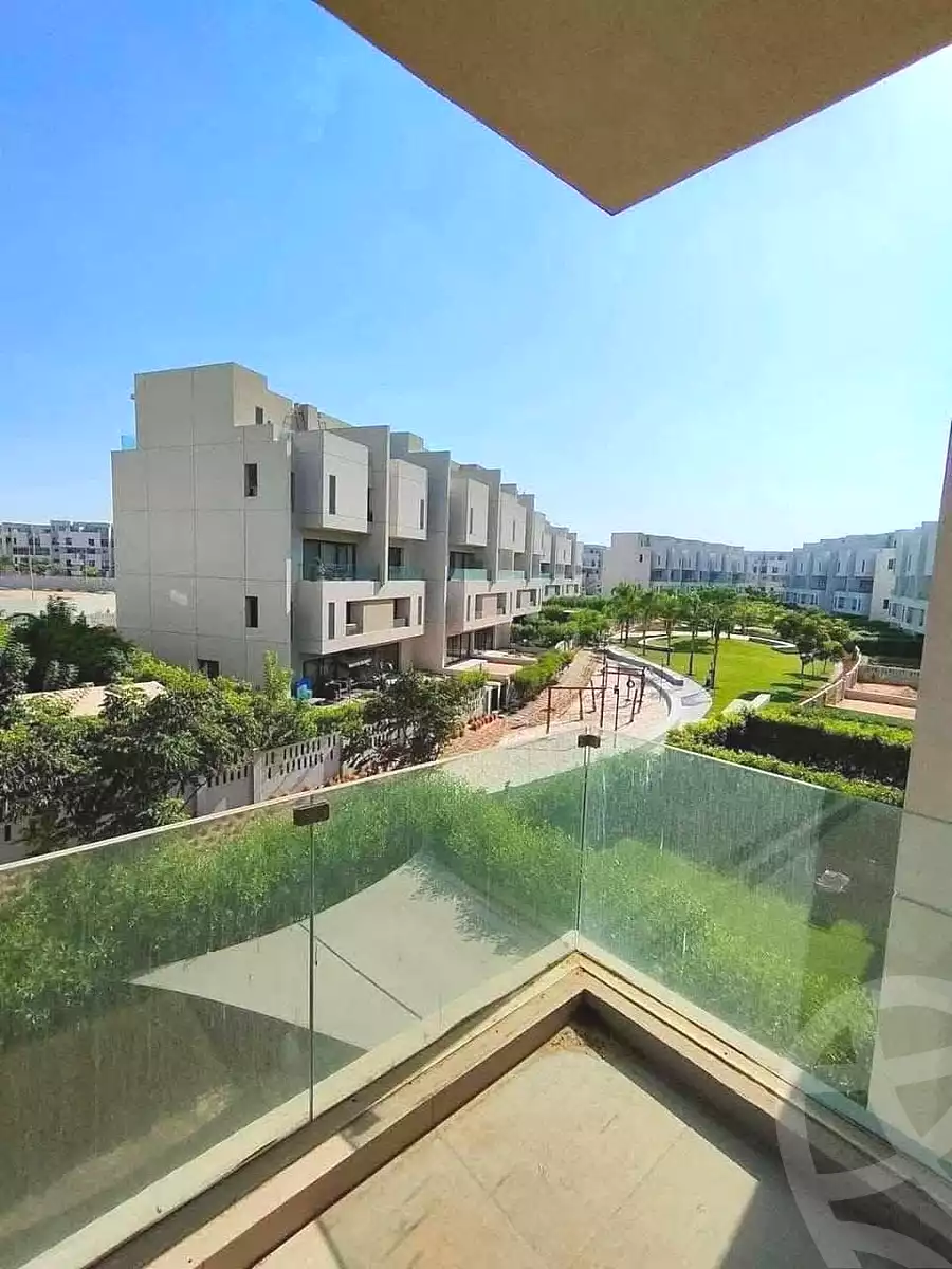 https://aqarmap.com.eg/ar/listing/7231192-for-sale-cairo-el-shorouk-compounds-al-burouj-compound-imkan