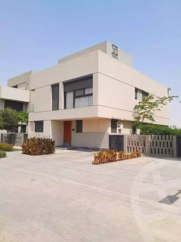 https://aqarmap.com.eg/ar/listing/7231306-for-sale-cairo-el-shorouk-compounds-al-burouj-compound-imkan