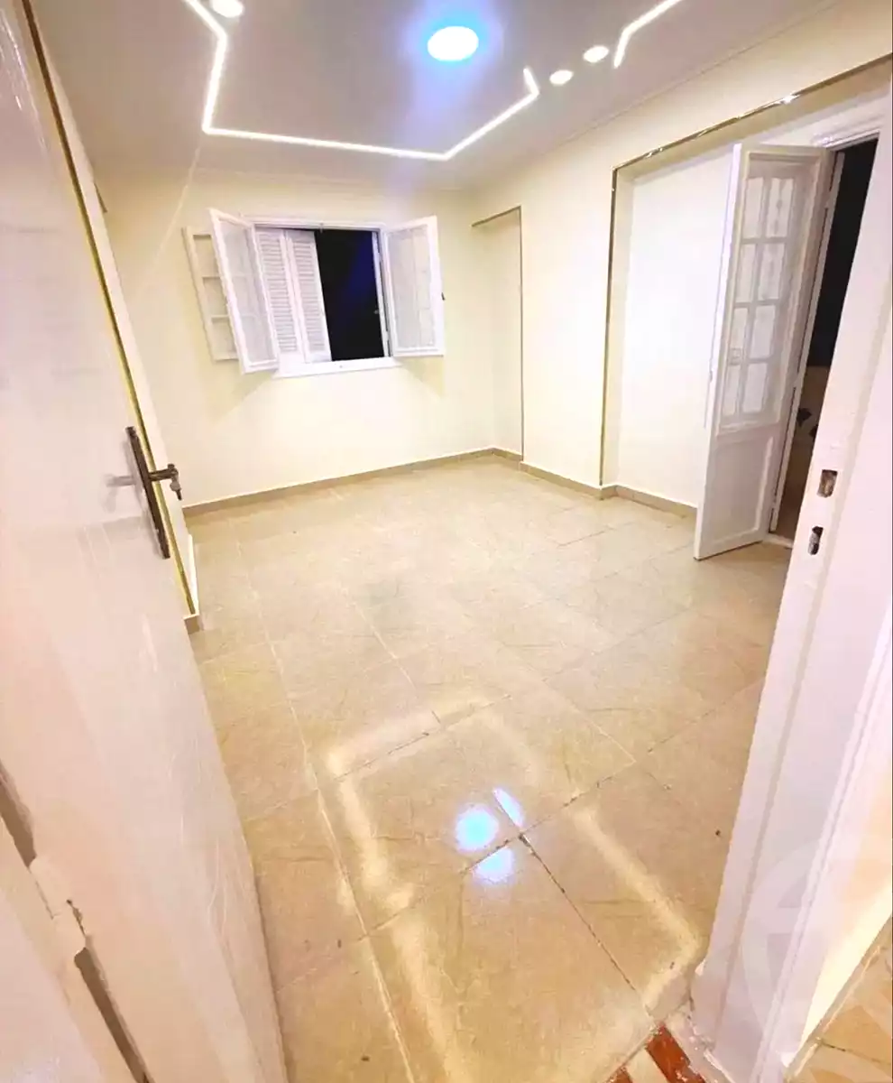 https://aqarmap.com.eg/ar/listing/7231518-for-sale-alexandria-sydy-bshr-sydy-bshr-bhry-gamal-abd-el-nasir-st