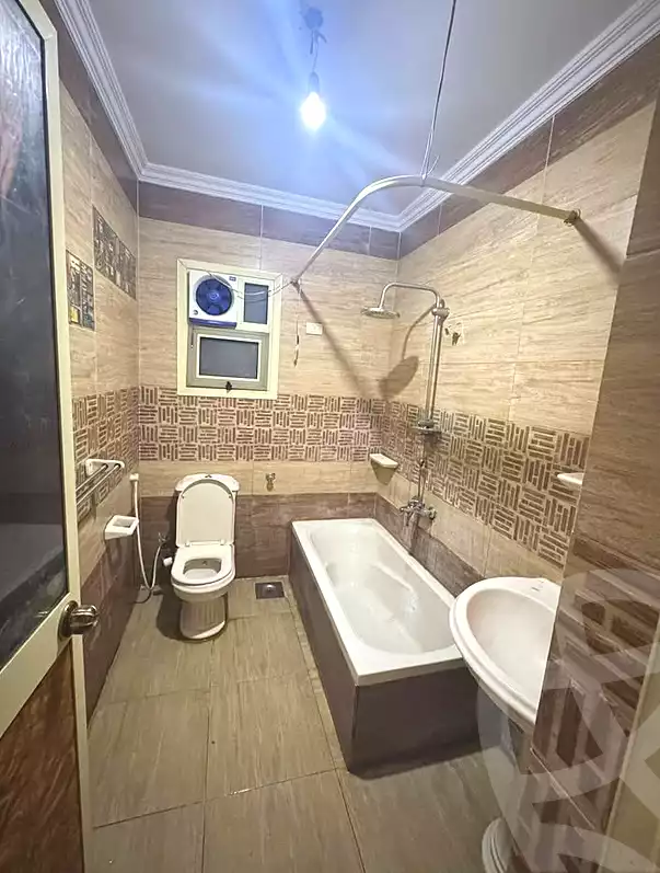 https://aqarmap.com.eg/en/listing/7232591-for-rent-alexandria-moharram-bey-saleh-al-hedini-st