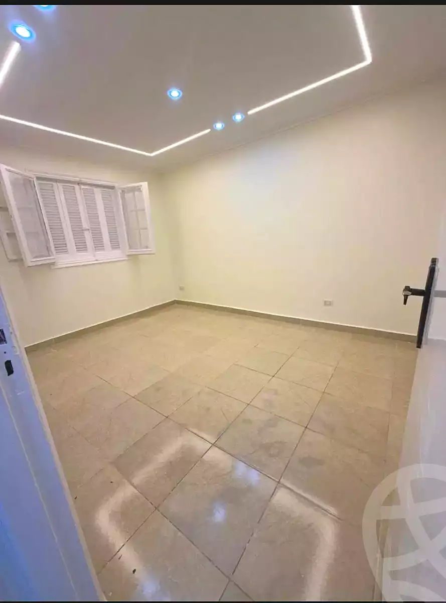 https://aqarmap.com.eg/en/listing/7232592-for-sale-alexandria-sydy-bshr-sydy-bshr-bhry