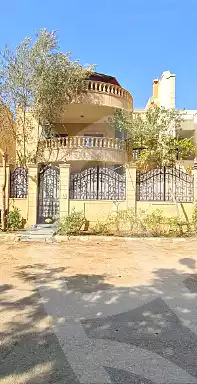 https://aqarmap.com.eg/en/listing/7232826-for-rent-cairo-mokattam-el-hadabah-el-wosta