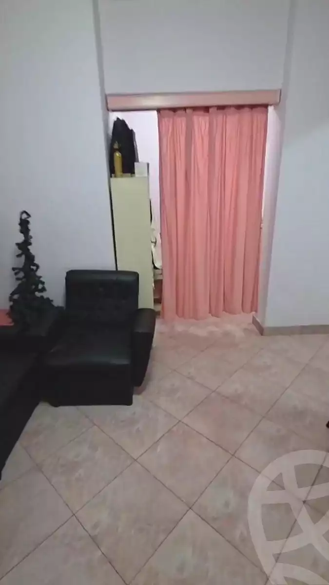 https://aqarmap.com.eg/ar/listing/7231098-for-sale-cairo-el-zaytun-hlmy-lzytwn-ibn-el-hakam-sq