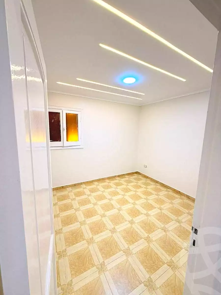 https://aqarmap.com.eg/ar/listing/7233671-for-sale-alexandria-sydy-bshr-sydy-bshr-bhry-shr-mhmwd-l-yswy