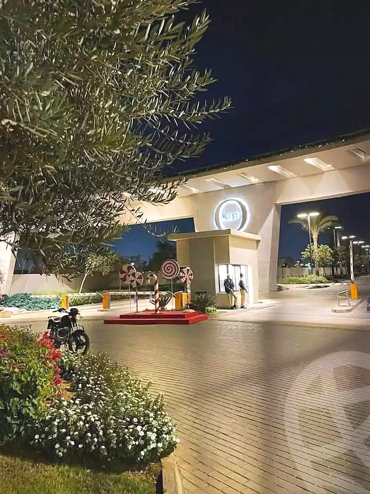 https://aqarmap.com.eg/ar/listing/7233965-for-sale-cairo-6th-of-october-hadaeq-october-compounds-o-west-club-yard-o-west