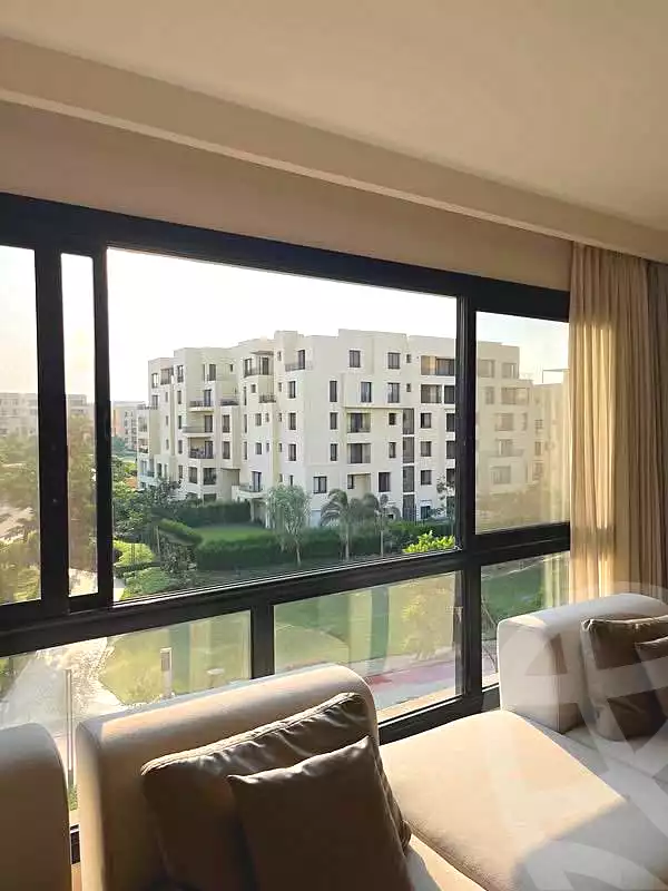 https://aqarmap.com.eg/en/listing/7233840-for-sale-cairo-6th-of-october-hadaeq-october-compounds-o-west-club-yard-o-west