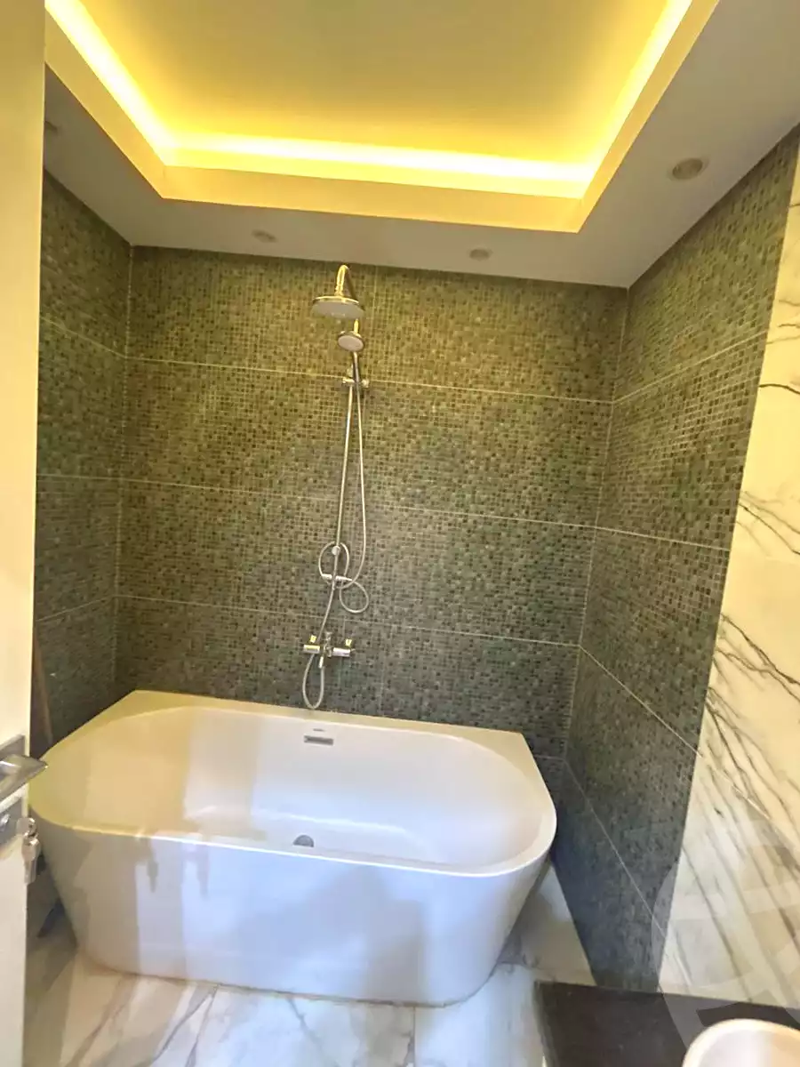 https://aqarmap.com.eg/en/listing/7234139-for-rent-cairo-new-cairo-compounds-hyde-park-centre-ville-hyde-park