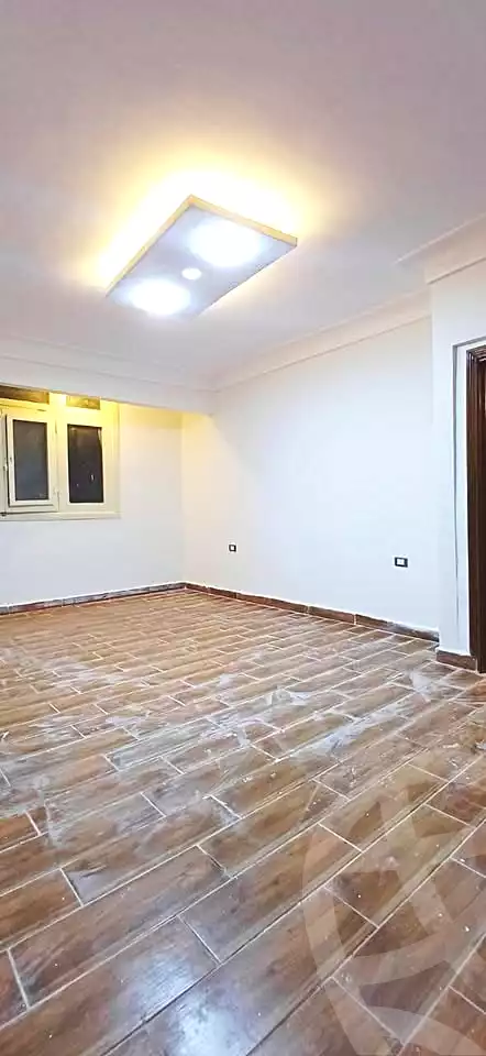 https://aqarmap.com.eg/en/listing/7234325-for-sale-alexandria-al-agamy-lbytsh-mecca-st