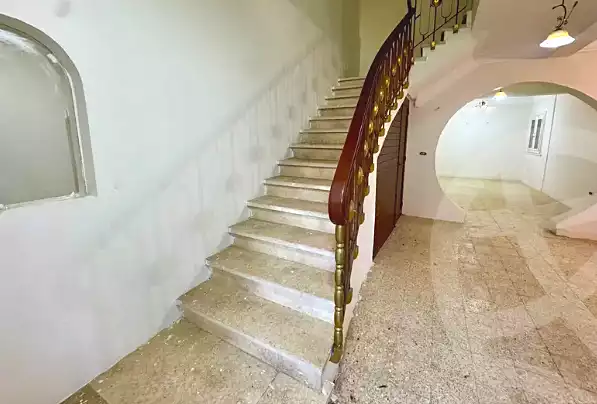 https://aqarmap.com.eg/ar/listing/7234865-for-rent-alexandria-al-agamy-lbytsh-el-hanafeya-st