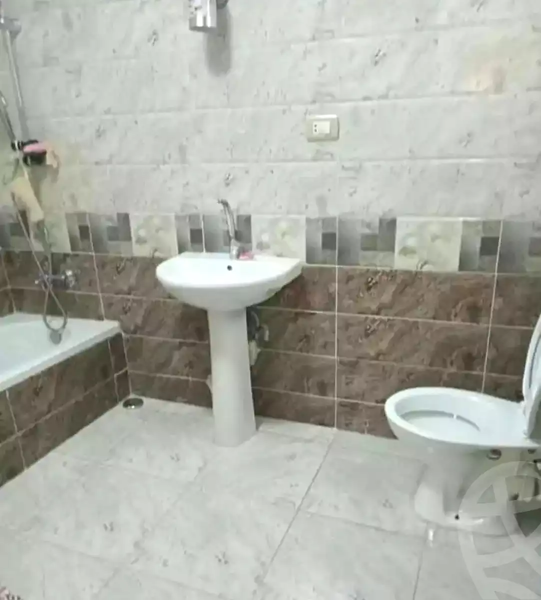 https://aqarmap.com.eg/ar/listing/7234939-for-sale-alexandria-el-mandara-shr-mlk-hfny