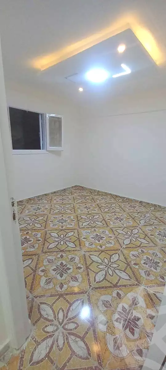 https://aqarmap.com.eg/ar/listing/7235180-for-sale-alexandria-el-asafra-shr-45