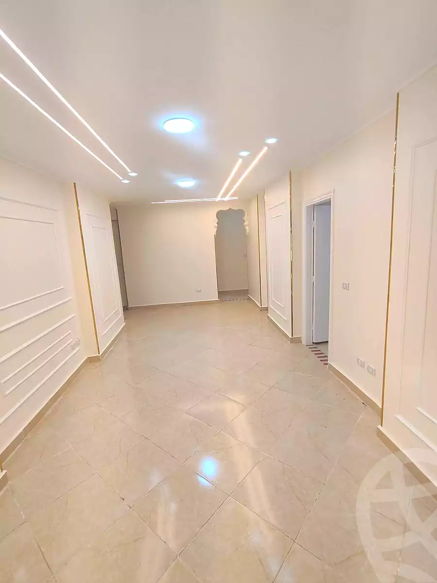 https://aqarmap.com.eg/ar/listing/7235301-for-sale-alexandria-sydy-bshr-shr-mlk-hfny