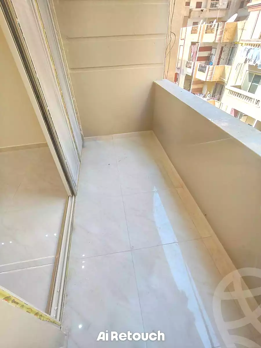https://aqarmap.com.eg/ar/listing/7235308-for-sale-alexandria-sydy-bshr-sydy-bshr-bhry-street-17