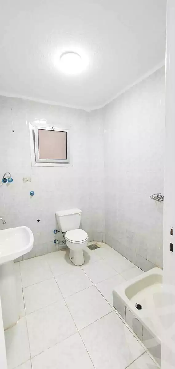 https://aqarmap.com.eg/en/listing/7235919-for-sale-alexandria-al-agamy-shataa-el-nakheel-street-10