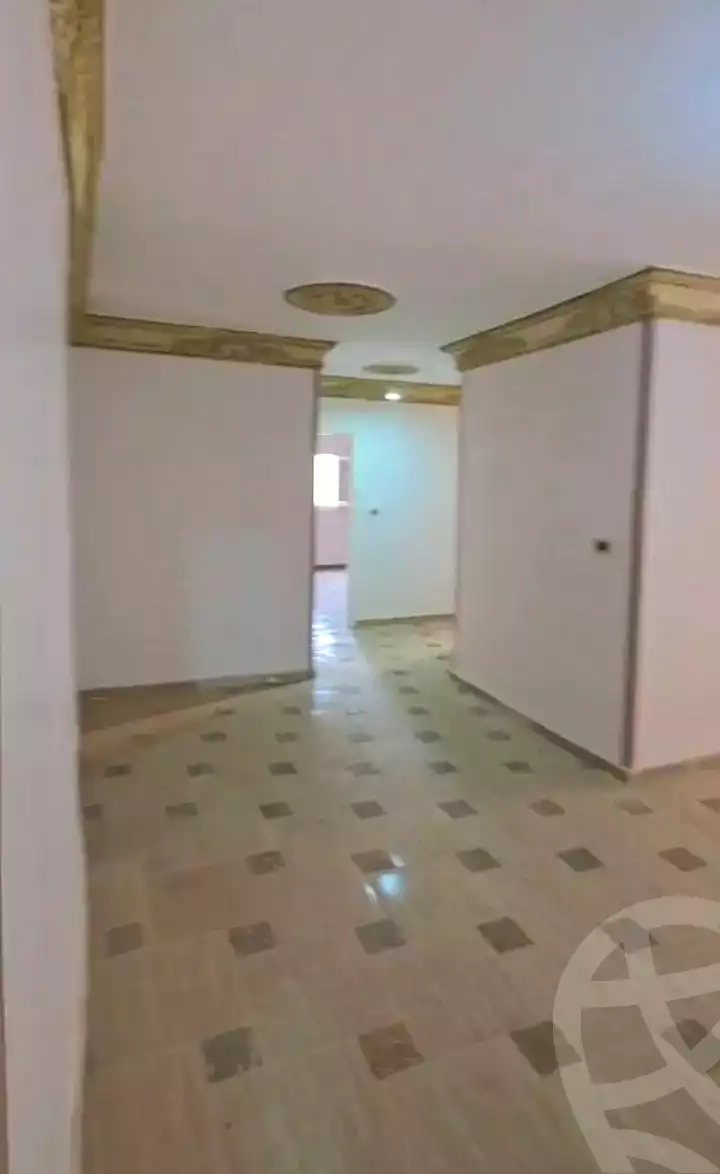 https://aqarmap.com.eg/en/listing/7235952-for-sale-alexandria-el-mandara-alex-el-mandara-bahri-sidi-kamal-st