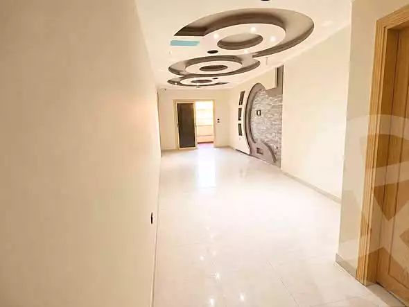 https://aqarmap.com.eg/ar/listing/7235966-for-sale-alexandria-glim