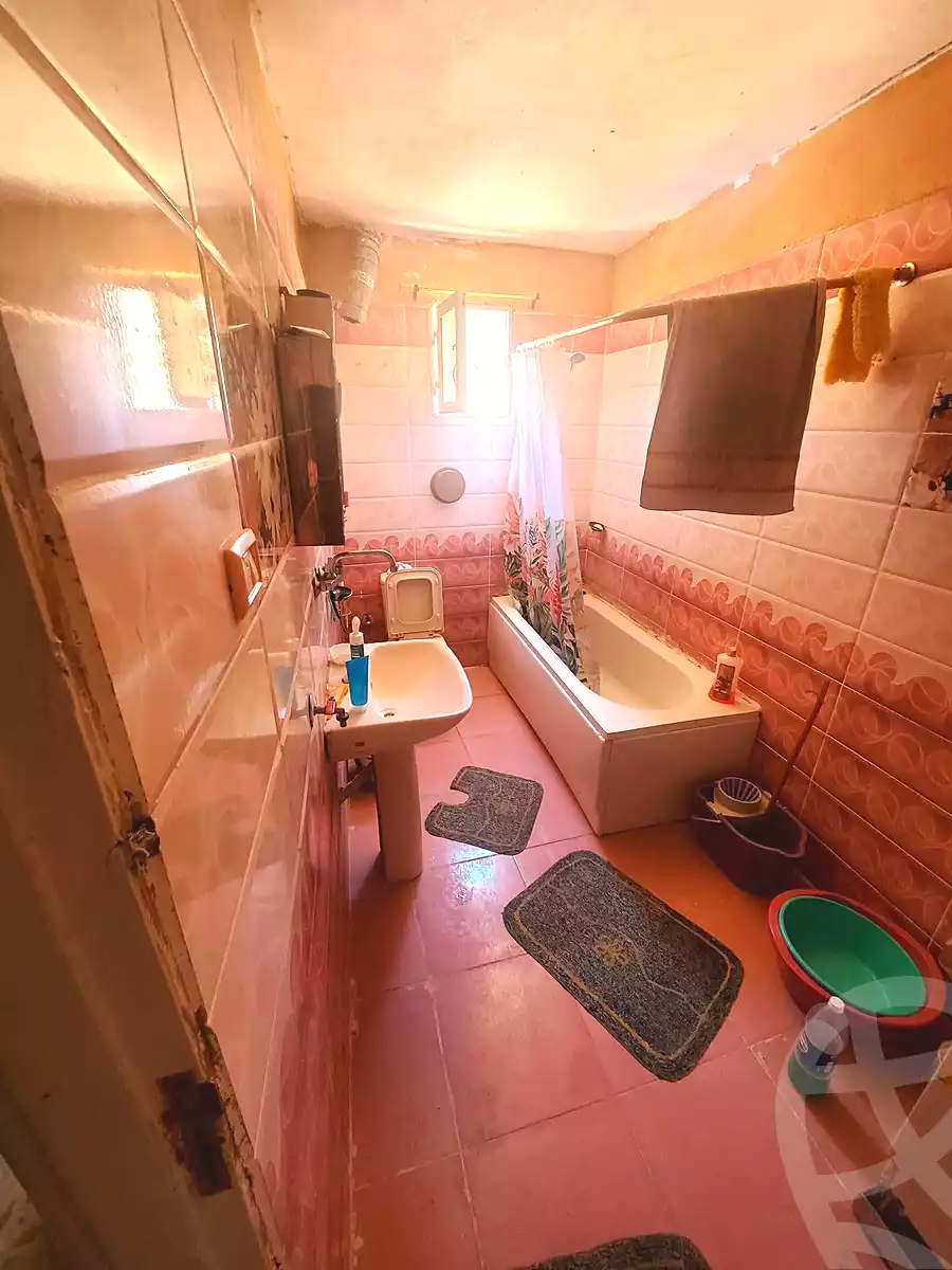 https://aqarmap.com.eg/en/listing/7235985-for-sale-alexandria-al-agamy-el-hanouvel