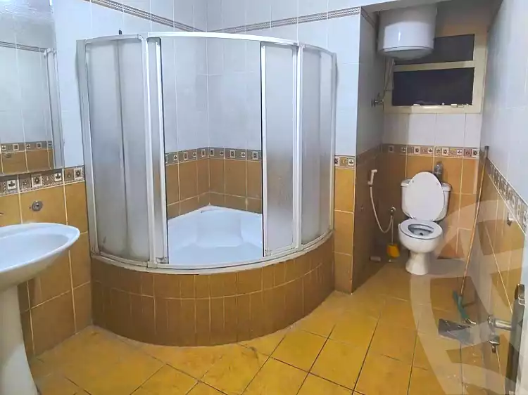 https://aqarmap.com.eg/ar/listing/7235315-for-sale-alexandria-el-asafra-l-sfr-bhry-el-geish-rd