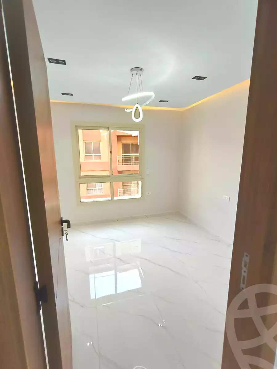 https://aqarmap.com.eg/ar/listing/7236216-for-sale-cairo-6th-of-october-hadaeq-october-compounds-djlh-blmz-m-mr-lmrshdy
