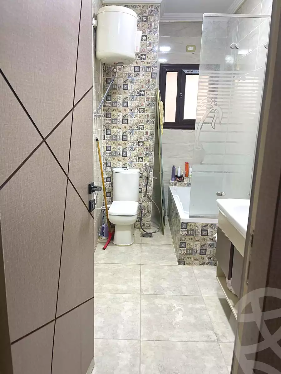 https://aqarmap.com.eg/ar/listing/7236396-for-sale-cairo-6th-of-october-hadaeq-october-compounds-el-fardoos-city