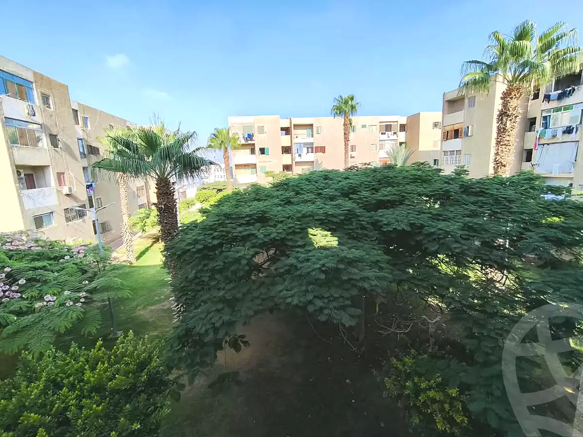 https://aqarmap.com.eg/en/listing/7236480-for-sale-cairo-el-sheikh-zayed-city-el-hay-elthaleth-lhy-lthlth