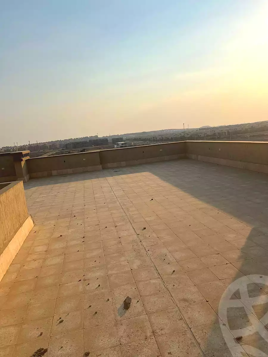 https://aqarmap.com.eg/en/listing/7236600-for-sale-cairo-el-sheikh-zayed-city-compounds-greens