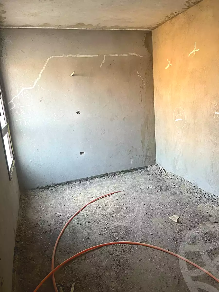 https://aqarmap.com.eg/en/listing/7236600-for-sale-cairo-el-sheikh-zayed-city-compounds-greens