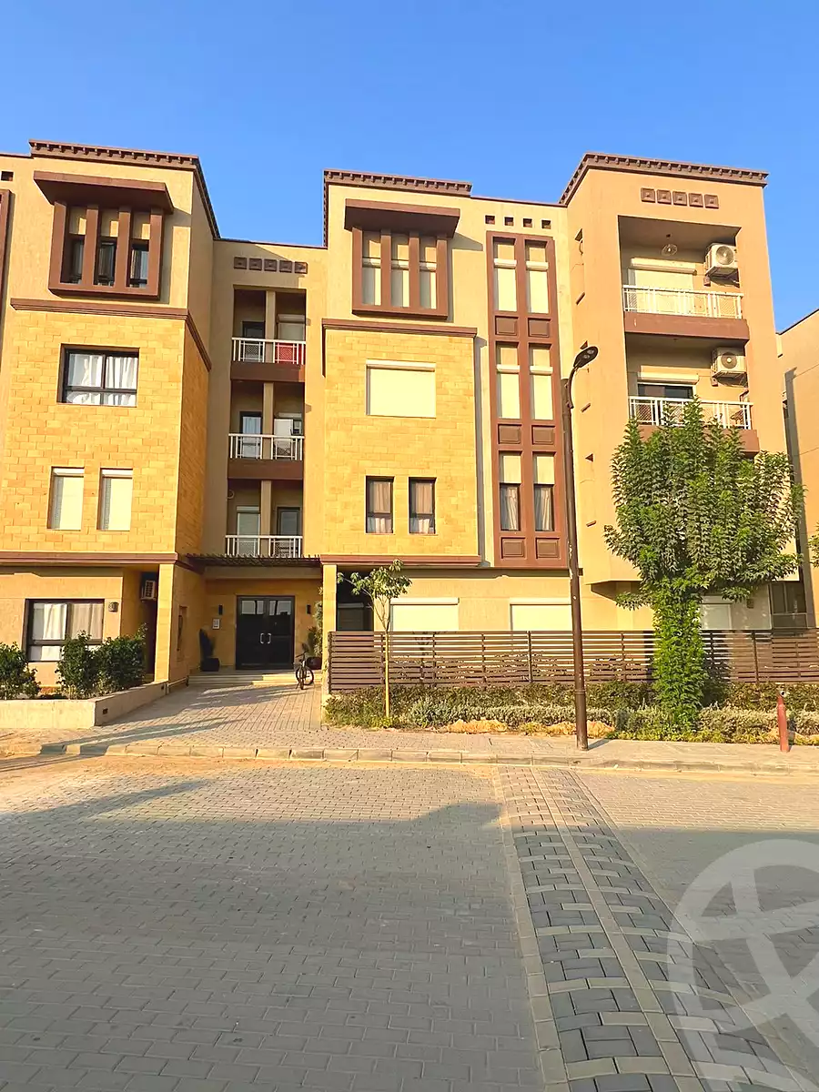 https://aqarmap.com.eg/en/listing/7236600-for-sale-cairo-el-sheikh-zayed-city-compounds-greens