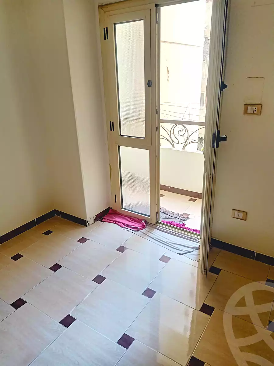 https://aqarmap.com.eg/ar/listing/7236646-for-rent-cairo-helwan-helwan-el-sharkeya-ismael-kamel-st