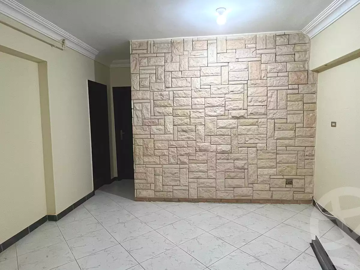https://aqarmap.com.eg/ar/listing/7236750-for-rent-cairo-6th-of-october-el-ahyaa-neighborhood-4th-neighbourhood-1